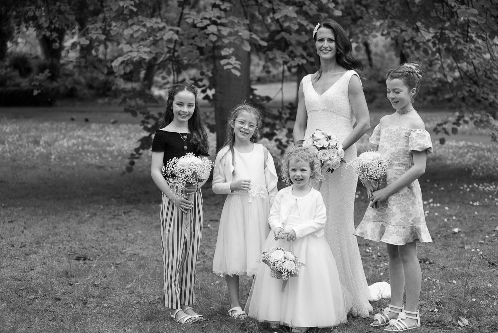 Wedding photograph in St. Stephen's Green in Dublin
